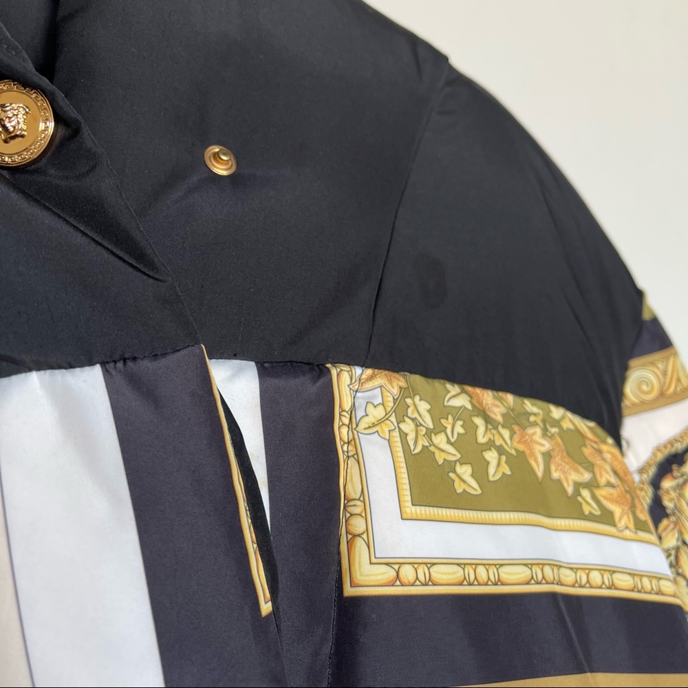 RARE 2021 Gianni Versace Barocco Mosaic Print Puffer Jacket EUC IT46 - Picture 10 of 16